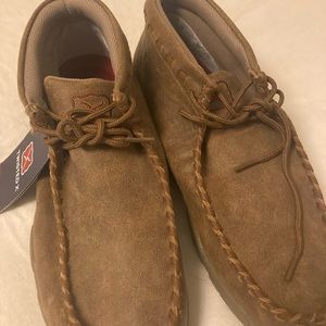Twisted x suede leather chukka boots size 9.5